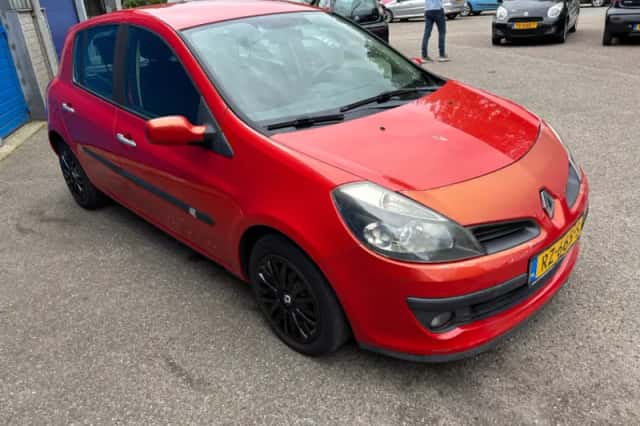 Renault Clio (2006) thumbnail 4