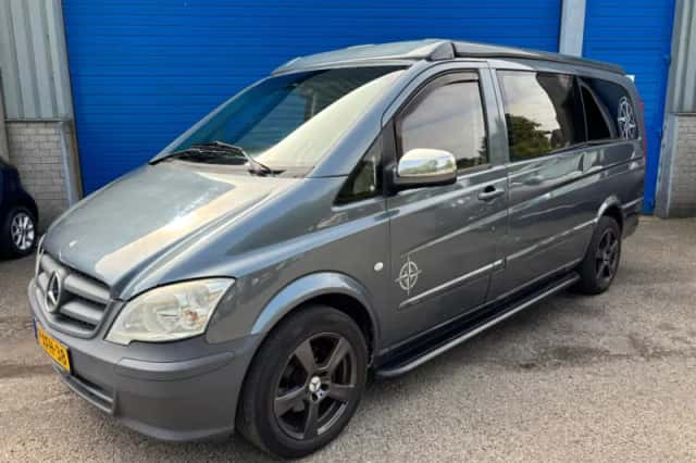 Mercedes-Benz Vito (2004) thumbnail 2