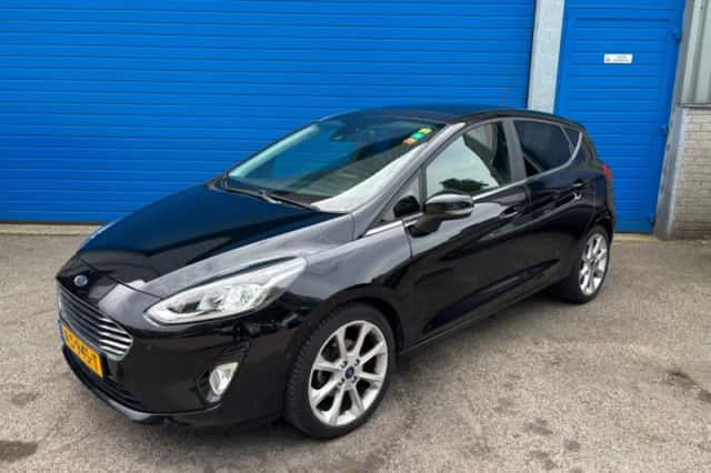 Ford Fiesta (2018) thumbnail 2