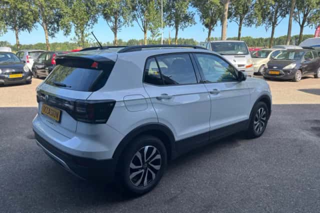 Volkswagen T-Cross (2021) thumbnail 5