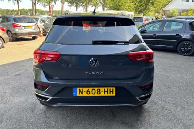 Volkswagen T-Roc (2021) thumbnail 6