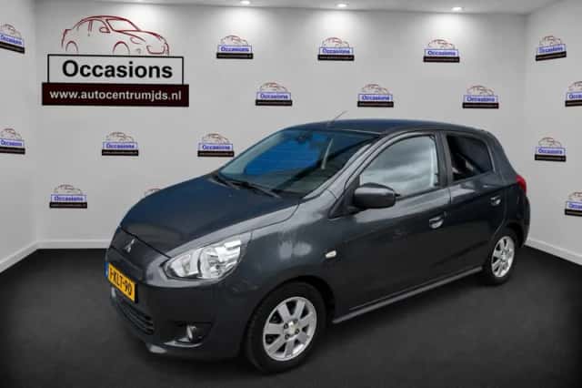 Mitsubishi Space Star (2013) thumbnail 1