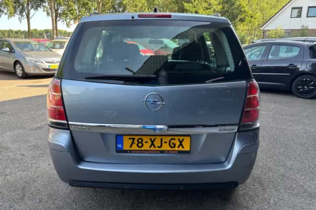 Opel Zafira (2007) thumbnail 6