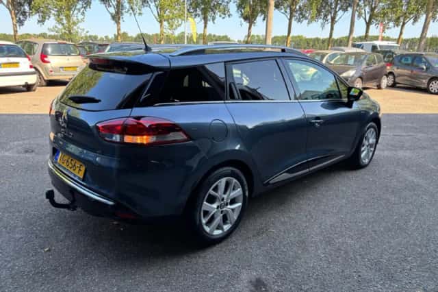 Renault Clio (2018) thumbnail 5