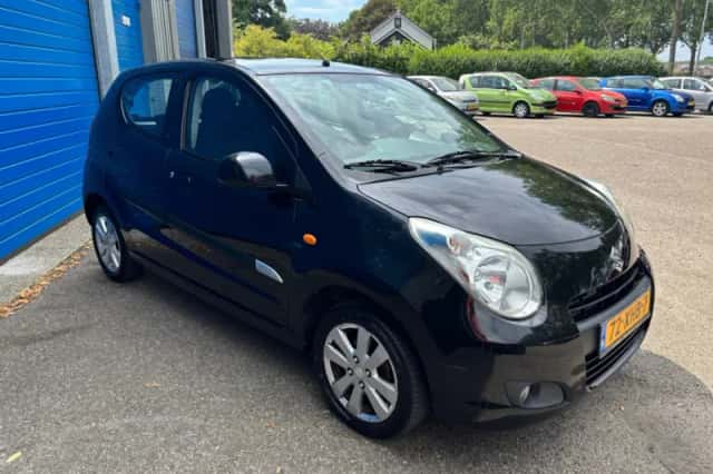 Suzuki Alto (2012) thumbnail 4