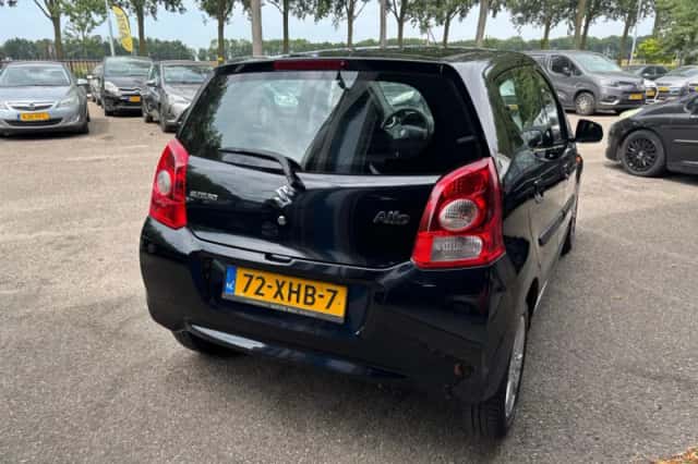 Suzuki Alto (2012) thumbnail 6