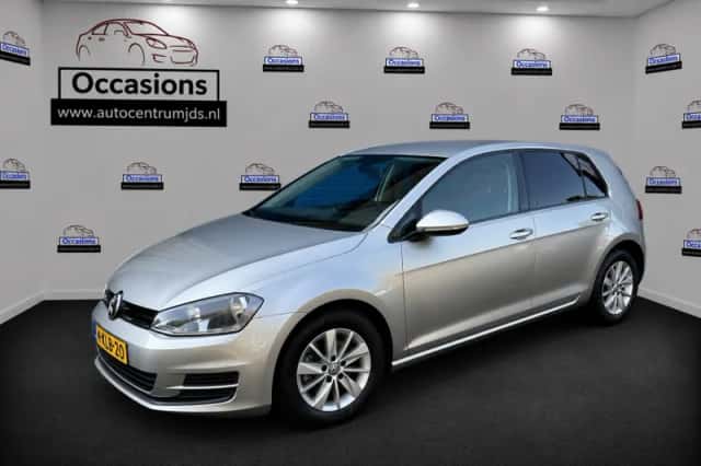 Volkswagen Golf (2013) thumbnail 1