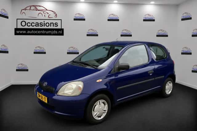 Toyota Yaris (1999) thumbnail 1