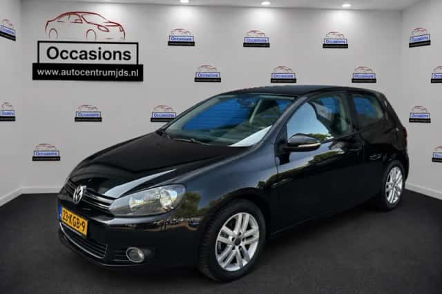 Volkswagen Golf (2009) thumbnail 1