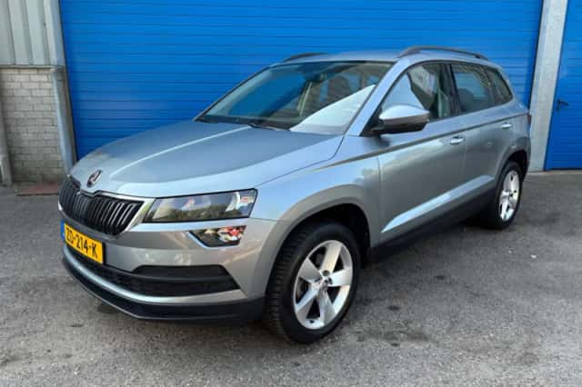 Škoda Karoq (2019) thumbnail 2