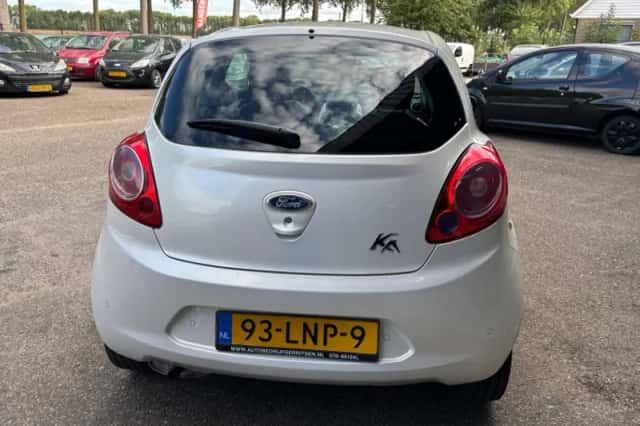 Ford Ka (2010) thumbnail 6