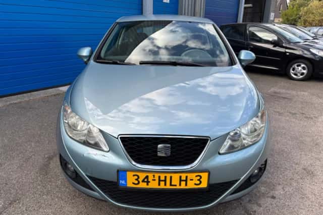 SEAT Ibiza (2009) thumbnail 3