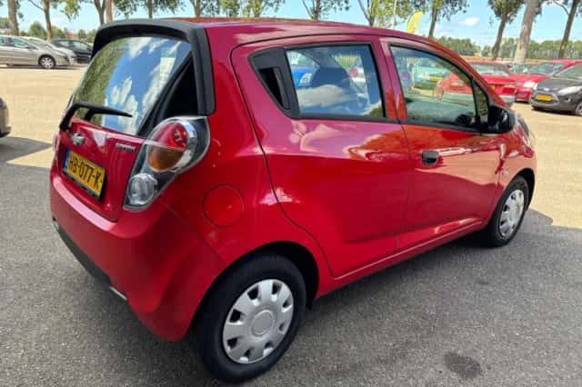 Chevrolet Spark (2012) thumbnail 5