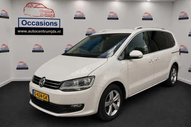Volkswagen Sharan (2011) thumbnail 1