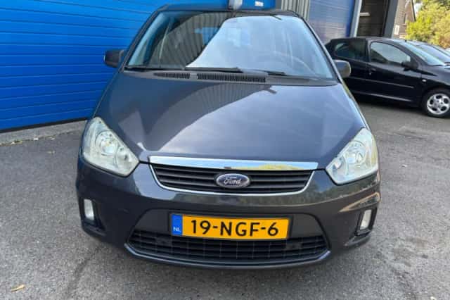 Ford C-Max (2010) thumbnail 3
