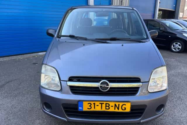 Opel Agila (2006) thumbnail 3