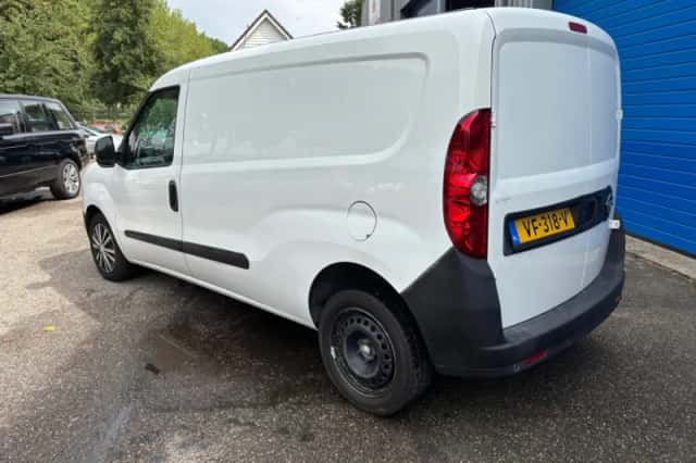 Opel Combo (2013) thumbnail 5