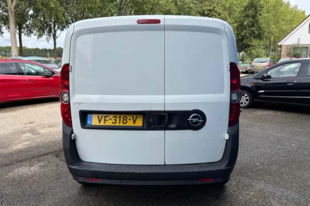 Opel Combo (2013) thumbnail 6