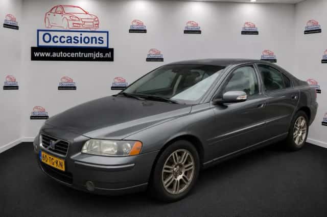 Volvo S60 (2006) thumbnail 1
