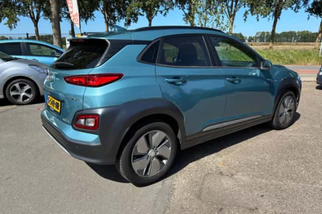 Hyundai Kona (2019) thumbnail 4