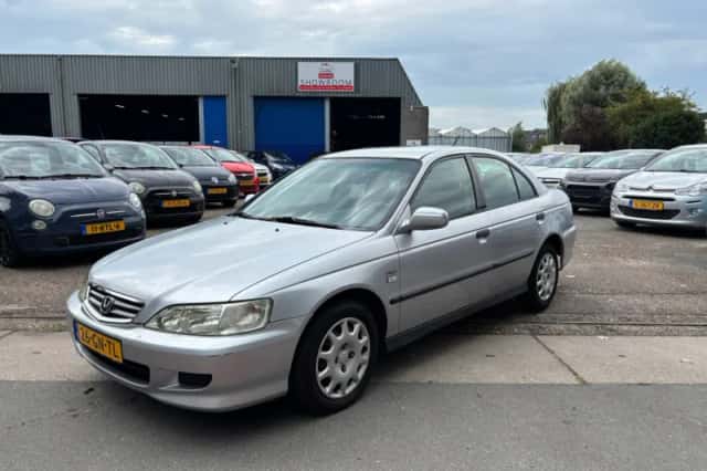Honda Accord (2001) thumbnail 1