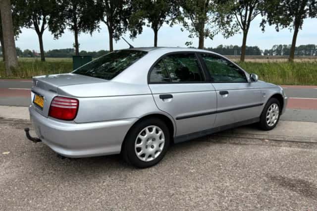 Honda Accord (2001) thumbnail 4