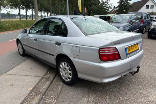 Honda Accord (2001) thumbnail 6