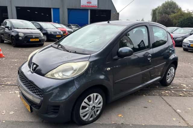 Peugeot 107 (2010) thumbnail 1