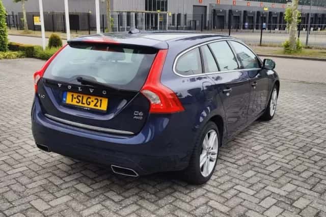 Volvo V60 (2013) thumbnail 5