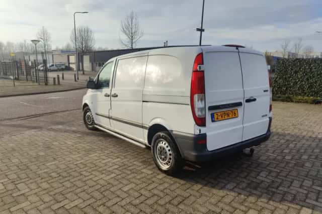 Mercedes-Benz Vito (2011) thumbnail 6