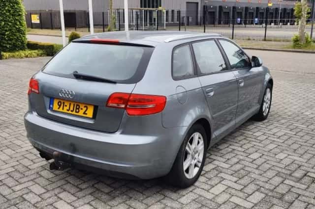 Audi A3 (2009) thumbnail 5