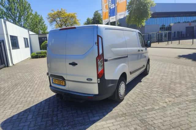 Ford Transit Custom (2013) thumbnail 4