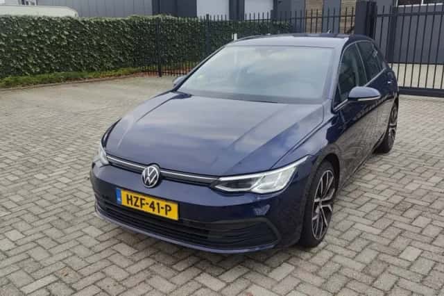 Volkswagen Golf (2020) thumbnail 2