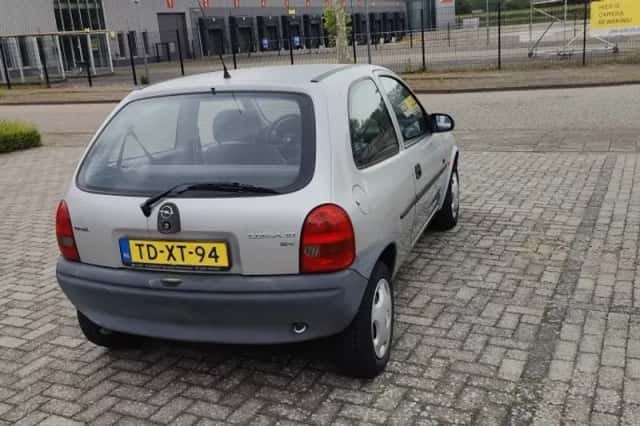 Opel Corsa (1998) thumbnail 4