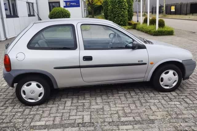 Opel Corsa (1998) thumbnail 5