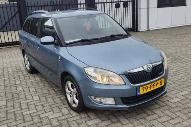 Škoda Fabia (2011) thumbnail 2
