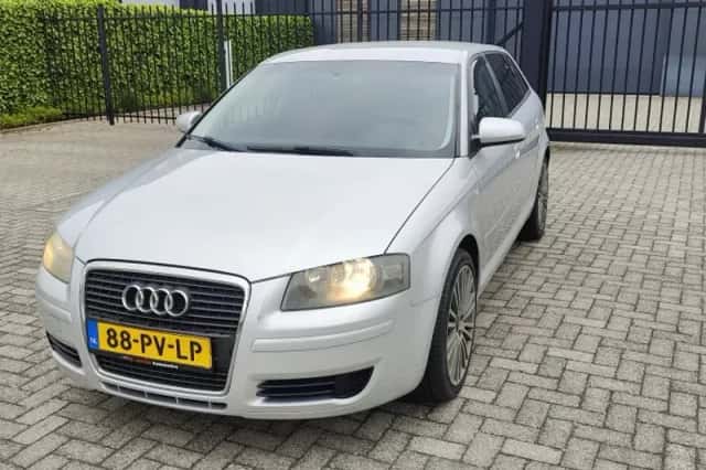 Audi A3 (2005) thumbnail 2