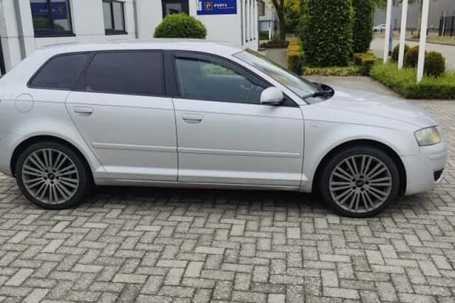 Audi A3 (2005) thumbnail 5
