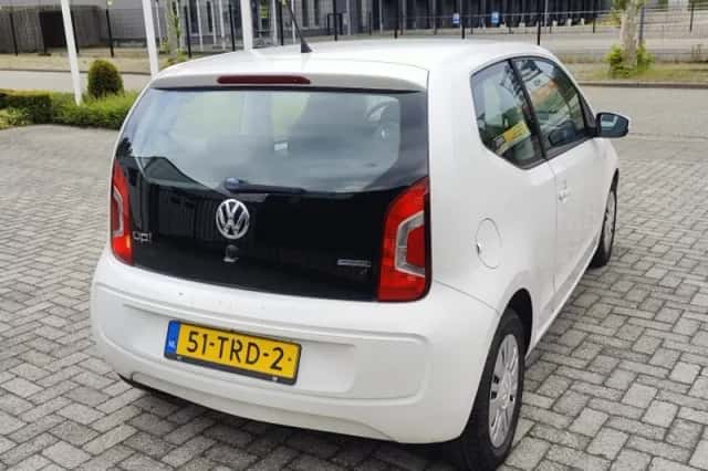 Volkswagen Up! (2012) thumbnail 3
