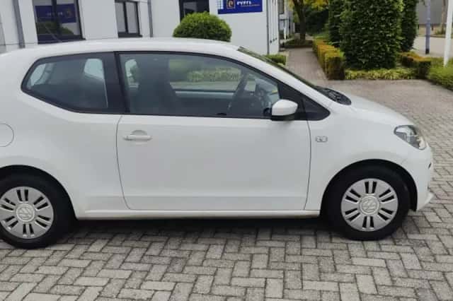Volkswagen Up! (2012) thumbnail 5