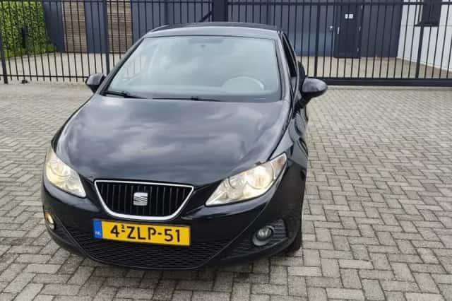 SEAT Ibiza (2012) thumbnail 2