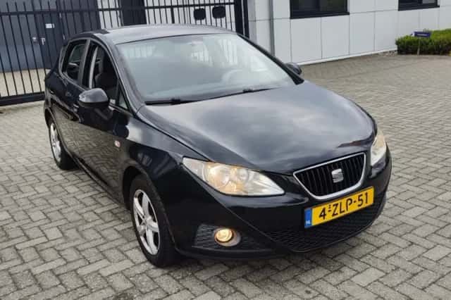 SEAT Ibiza (2012) thumbnail 4