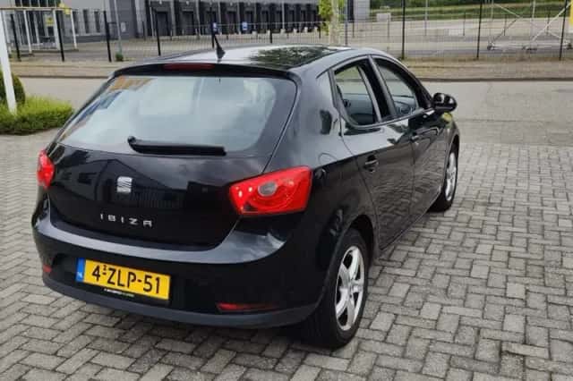 SEAT Ibiza (2012) thumbnail 5