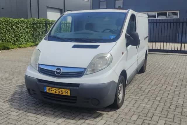 Opel Vivaro (2013) thumbnail 1