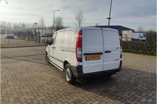 Mercedes-Benz Vito (2011) thumbnail 6