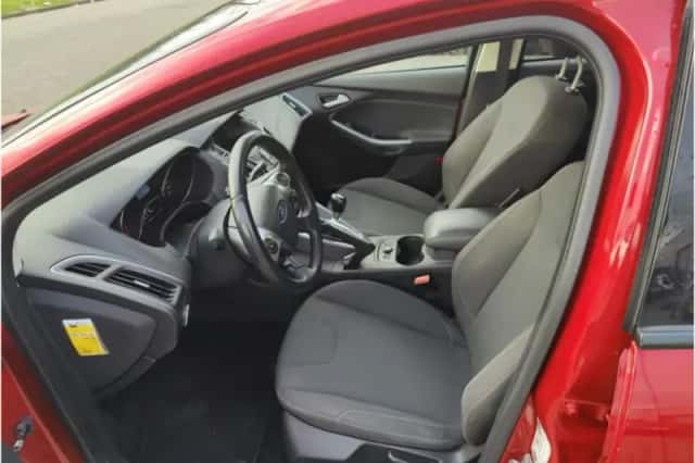 Ford Focus (2011) thumbnail 5