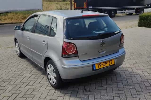 Volkswagen Polo (2008) thumbnail 6