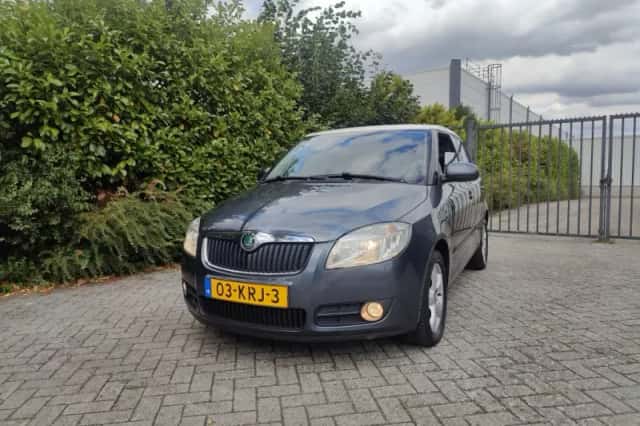 Škoda Fabia (2010) thumbnail 1