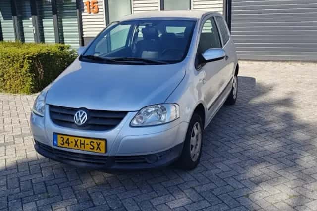 Volkswagen Fox (2007) thumbnail 2