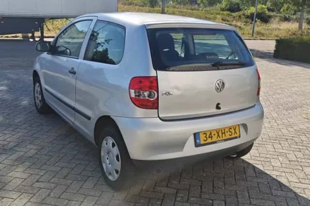 Volkswagen Fox (2007) thumbnail 3